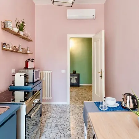 Plum Guide - 50 Special Appartement Milaan